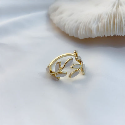 Mother-of-pearl White Leaves Alloy Ring